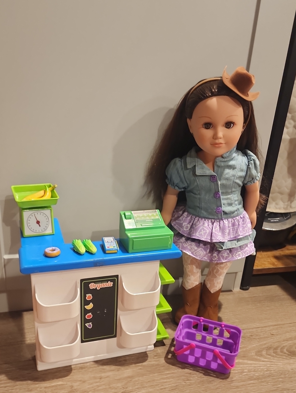 18in doll , friut stand